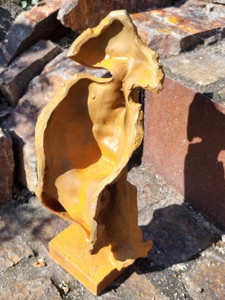 Gusseisen Figur nicht sprechen