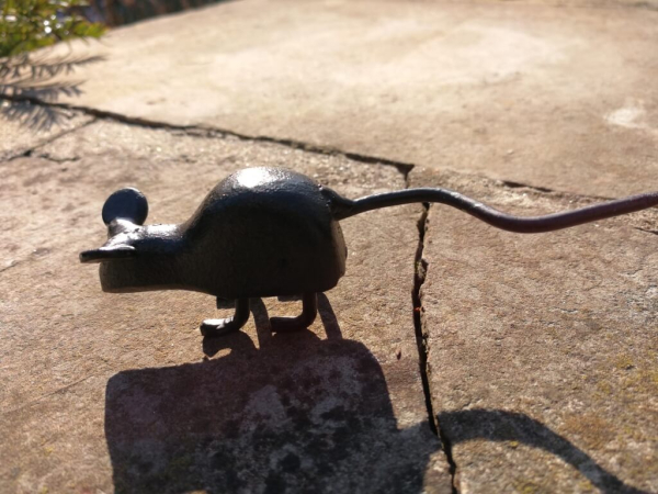 Gusseisen Maus Speedy, Kopf seitlich