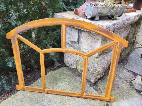 Gusseisen-Fenster, rechteckig, breit