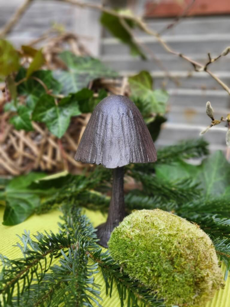 Gusseisen Pilz zum Stellen, spitzer Hut