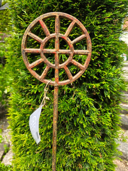 Edelrost Gusseisen Gartenstecker Hallstatt, keltisch
