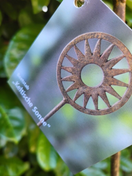 Edelrost Gusseisen Gartenstecker keltische Sonne