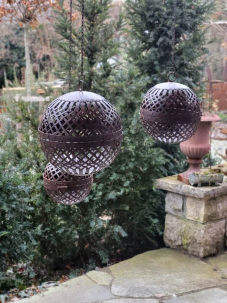 Hängekugel Romina, dunkelbraun lackiert