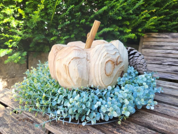 Holzkürbis