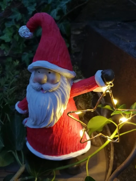 LED Nikolaus mit Stern seitlich, rot