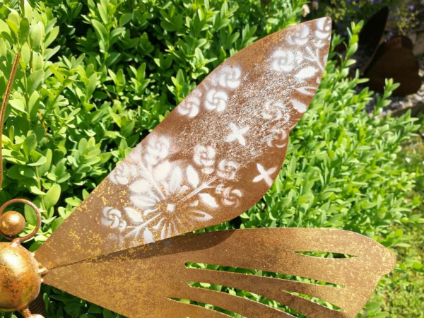 Gartenstecker Libelle, rost-gold-silber