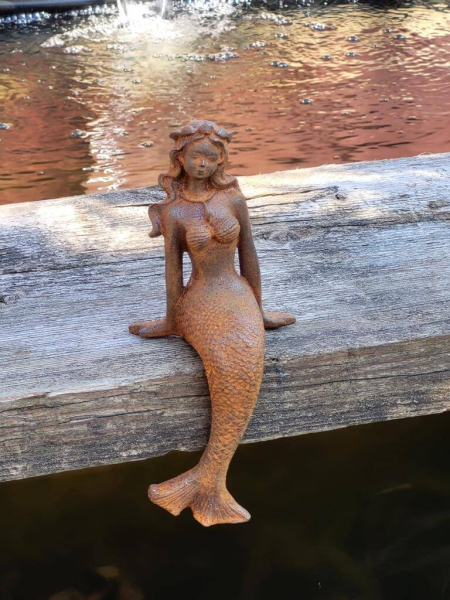 Gusseisen Meerjungfrau Coralia, mit Edelrostfinish