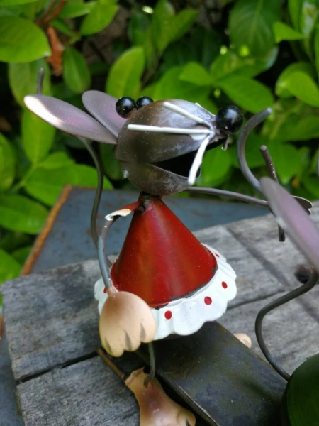 Mäusepärchen auf Schlitten