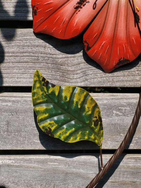Metall Blume zum Hängen, rot