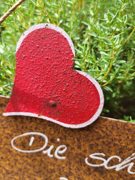 Edelrost Schild mit rotem Herz Zeit zu zweit