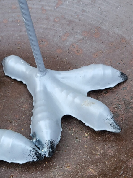 Metall Vogel mit Wackelkopf