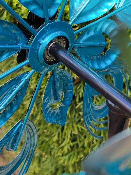 Metallwindrad Pfauenfeder, türkis