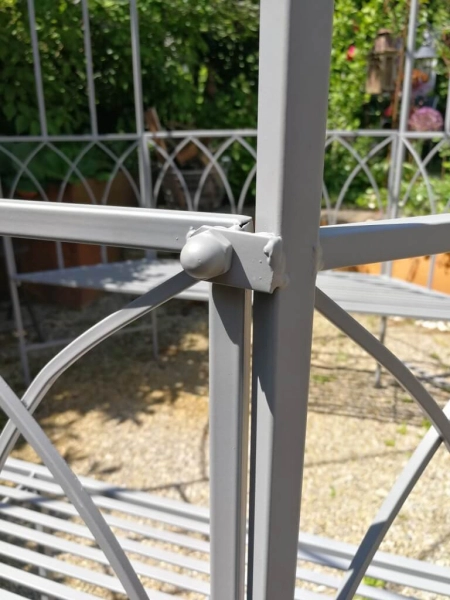 Metallpavillion mit Bank, hellgrau lackiert