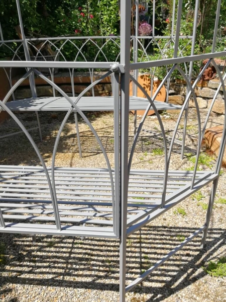 Metallpavillion mit Bank, hellgrau lackiert