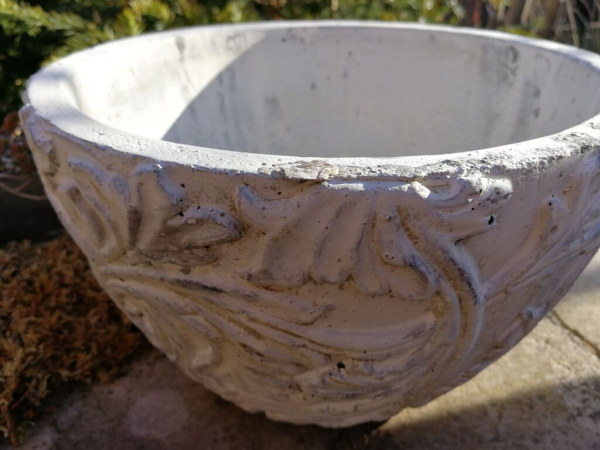 Pflanzschale Valo Ranke creme aus Zement