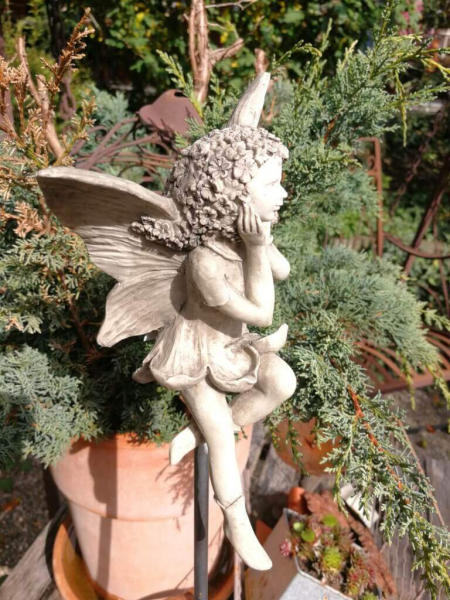 Blütenfee Flora, Resin