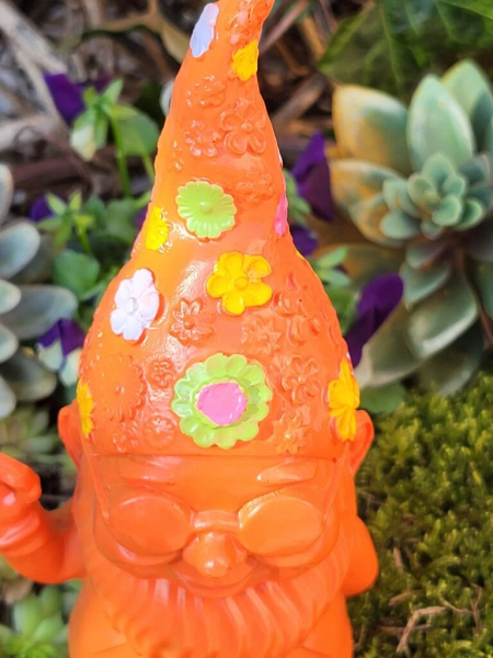 Polyresin Zwerg Happy klein, orange