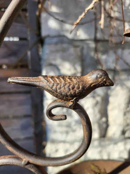 Vogeltränke mit Glocke, zum Hängen