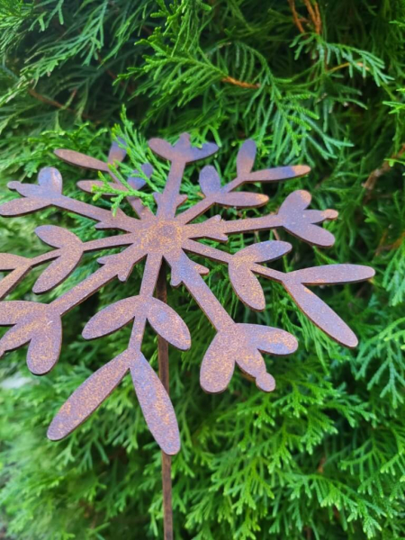 Edelrost Schneeflocke Snugg am Stab