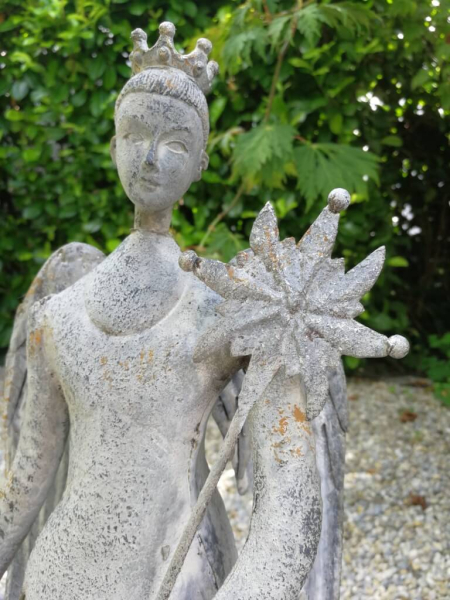 Dekoengel Elisabeth mit Schneeflockenstab, grau