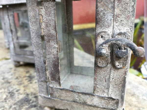 Shabby Chic Laterne Delphine, flaches Runddach