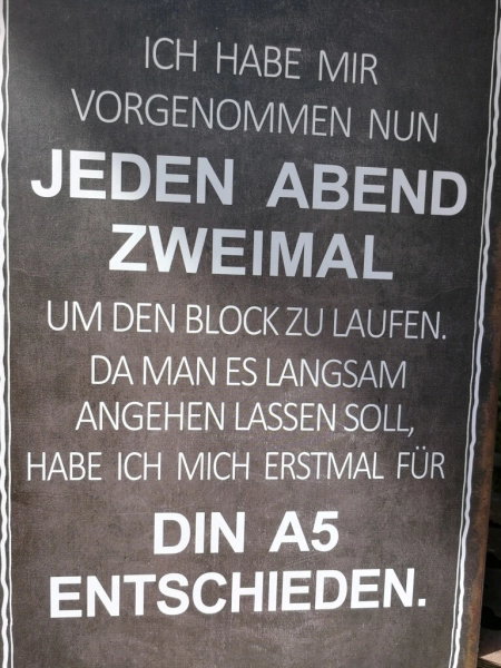 Shabby Chic Metallschild Sport, "um den Block"