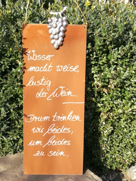 Edelrost Schild mit Weintraube "Wasser und Wein"