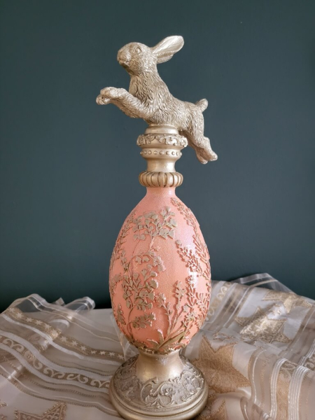 Ständer Ei mit Hase, Minny, orange-gold