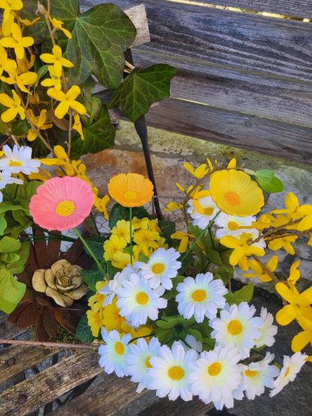 Topfstecker Blüte Carina, Polyresin, 3 Farben