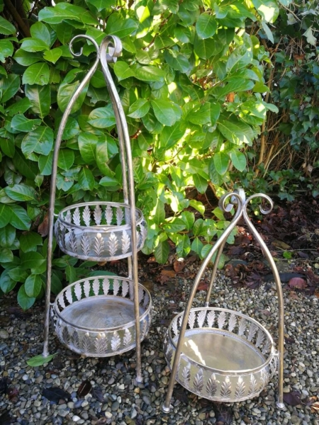 Etagere Dore, altgold