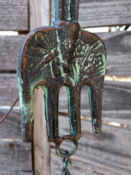 Metall Gartenglocke Forke, grau