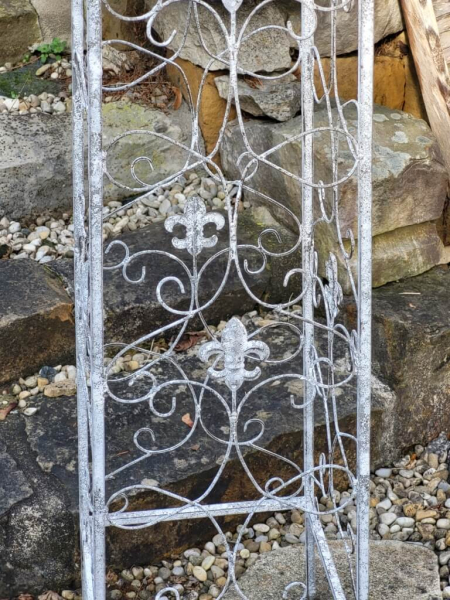 Vintage Rankobelisk Misio, grau