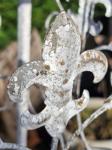 Vintage Rankobelisk Misio, grau