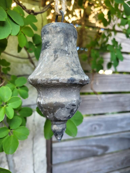 Metallhänger Corri Glockenform, antikgrau