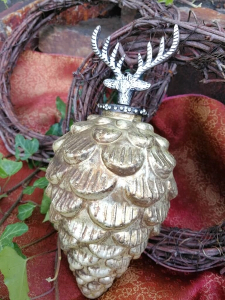 Christbaumkugel Zapfen Fyrre mit Hirsch, antikgold matt