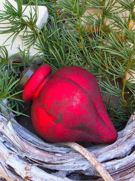 Weihnachtskugel Zapfen Zipala, rot