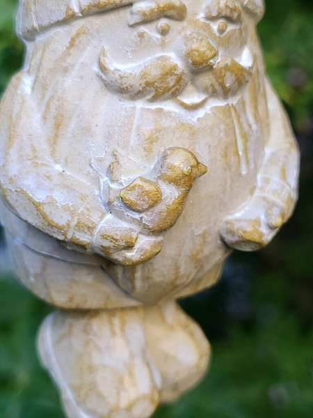 Weihnachtswichtel mit Vogel links, natur, Polyresin