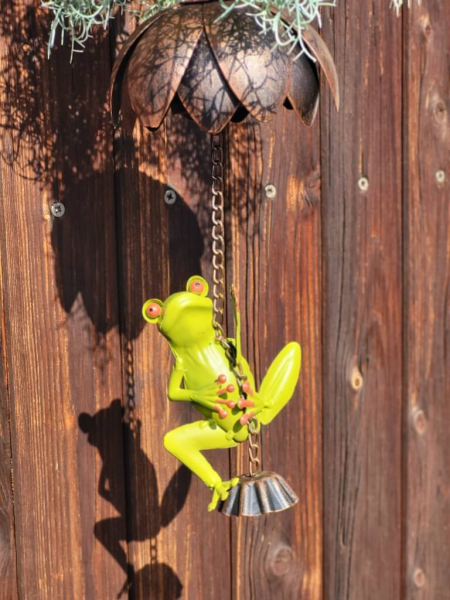 Metall Windspiel Frosch, mit Glocke