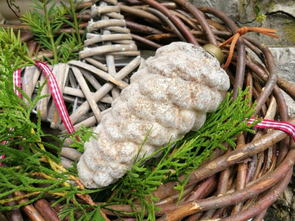 Christbaumkugel Zapfen Mikana 13 cm, beige