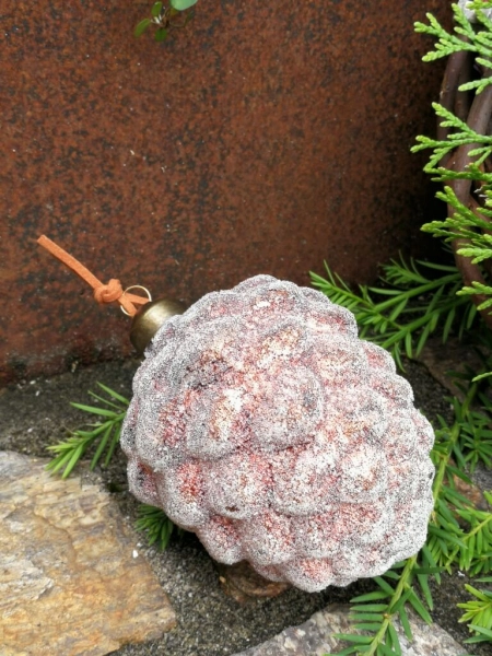 Christbaumkugel Zapfen Mikana 10 cm, rotbraun