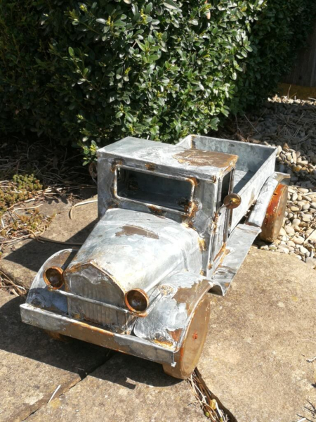 Zinktruck Austin zum Bepflanzen