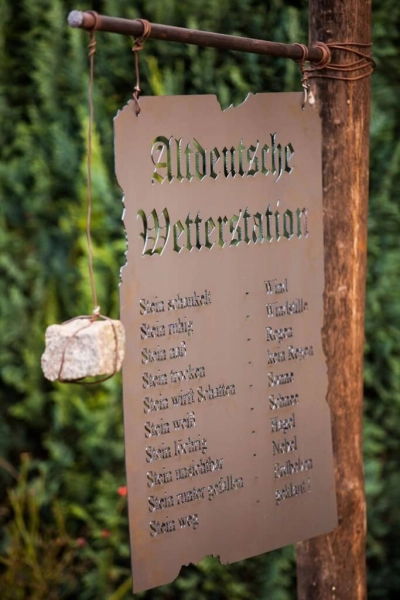 Altdeutsche Wetterstation blank mit Akazien Balken
