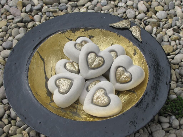 Betonherz Mit Goldenem Geteilten Herz Aus Beton Angels Garden Dekoshop