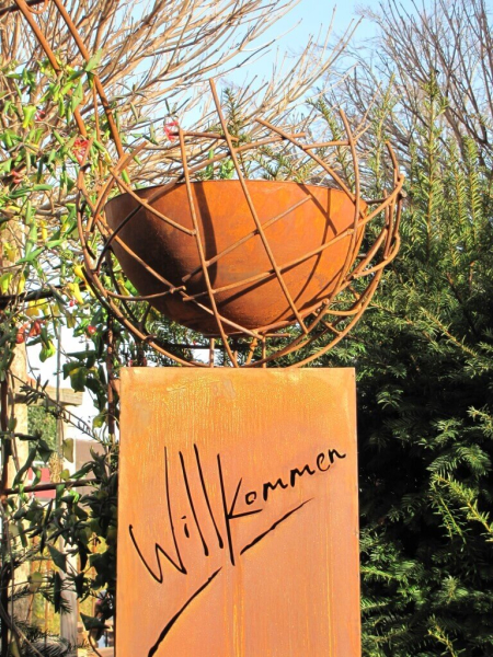 Edelrost Dekosäule Willkommen