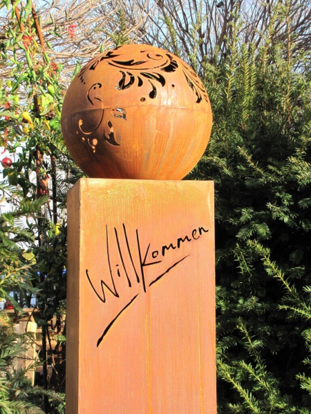 Edelrost Dekosäule Willkommen