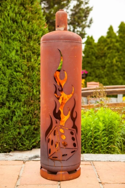 Edelrost Feuersäule Gasflasche Würfel