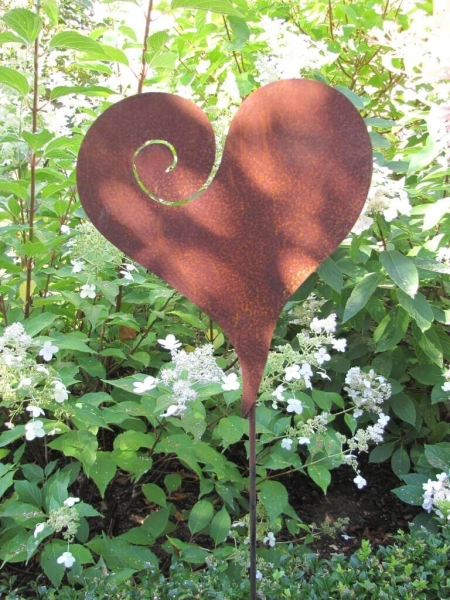 Gartenstecker Edelrost Herz Curl