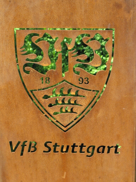 VFB Stuttgart Gartenstele in Edelrost