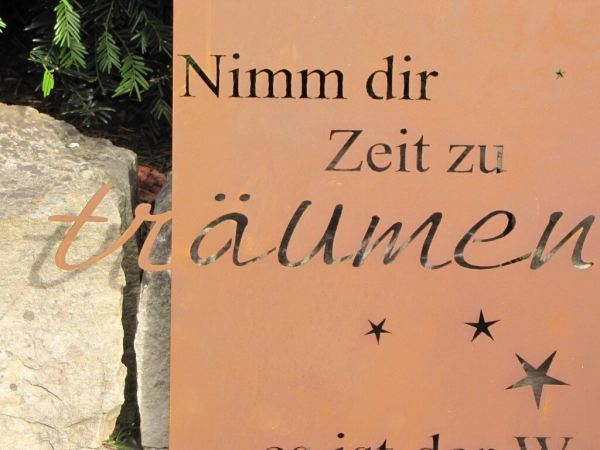 Edelrost Gedichttafel Weg zu den Sternen