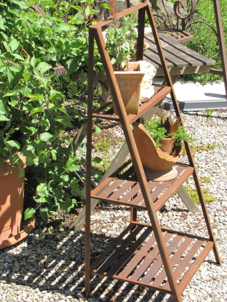 Edelrost Pflanztreppe
